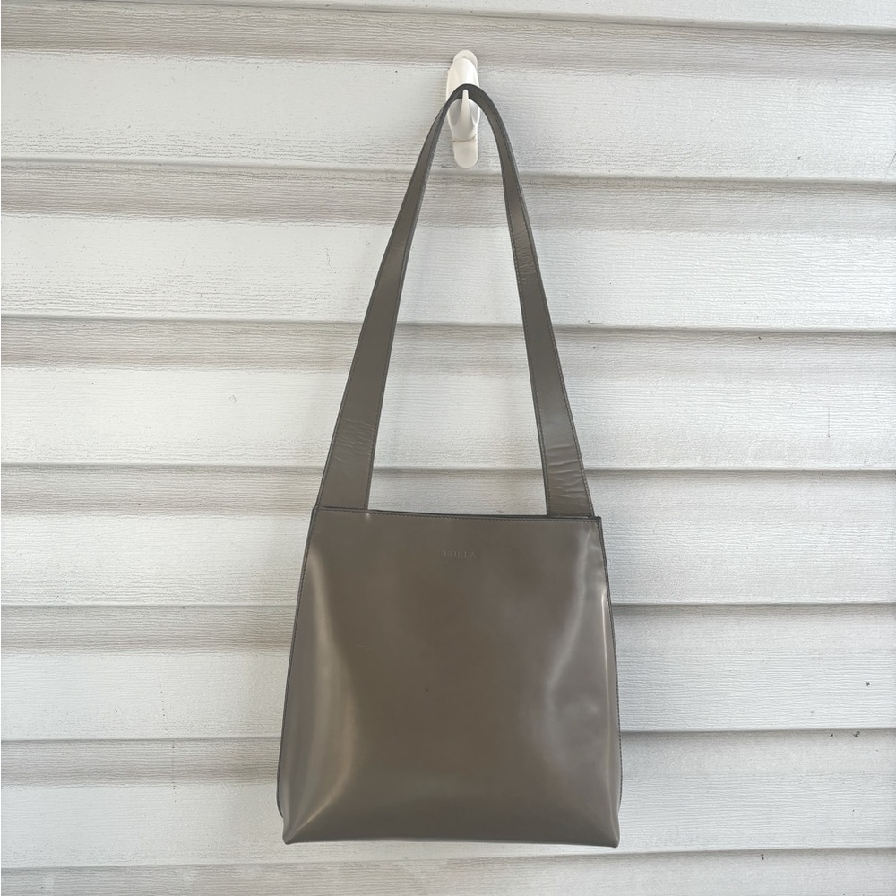 Furla vintage patent leather purse with twisted leather straps | olive green